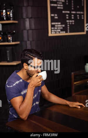 Mann, Kaffee trinken Stockfoto