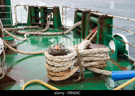 Schiff Seile auf einem Schiff in die Gurte gefaltet Stockfoto