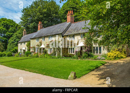 malerische terrassenförmig angelegten Hütten in Stourhead, Großbritannien Stockfoto