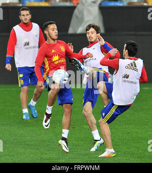 Udine, Italien. 23. März 2016. Spaniens Spieler während des Trainings für die freundliche Fußball Spiel zwischen Italien und Spanien in Dacia Arena am 23. März 2016. Foto Simone Ferraro / Alamy Live News Stockfoto