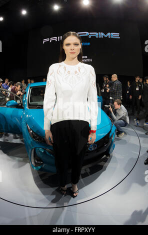 New York, USA. 23. März 2016. Coco Rocha besucht Präsentation des Toyota Prius Prime 2017 auf New York International Auto Show im Jacob Javits Center Credit: Lev Radin/Alamy Live-Nachrichten Stockfoto