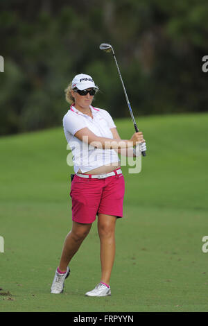 Daytona Beach, FL, USA. 29. September 2013. Perrine Delacour während der dritten Runde der Symetra Tour Championship LPGA International am 29. September 2013 in Daytona Beach, Florida. ZUMA Press/Scott A. Miller © Scott A. Miller/ZUMA Draht/Alamy Live-Nachrichten Stockfoto