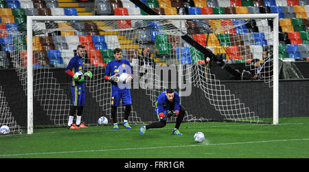 Udine, Italien. 23. März 2016. Spaniens Torhüter während des Trainings für die freundliche Fußball Spiel zwischen Italien und Spanien in Dacia Arena am 23. März 2016. Foto Simone Ferraro / Alamy Live News Stockfoto