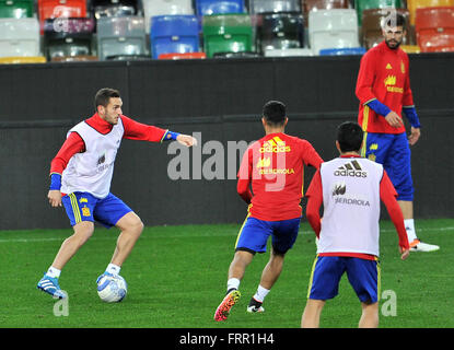 Udine, Italien. 23. März 2016. Spaniens Spieler während des Trainings für die freundliche Fußball Spiel zwischen Italien und Spanien in Dacia Arena am 23. März 2016. Foto Simone Ferraro / Alamy Live News Stockfoto