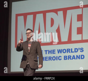 Emporia, Kansas, USA, 28. April 2015 Bill Rosemann Creative Director von Marvel Comics hält Vorträge bei ESU Credit: Mark Reinstein Stockfoto