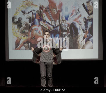 Emporia, Kansas, USA, 28. April 2015 Bill Rosemann Creative Director von Marvel Comics hält Vorträge bei ESU Credit: Mark Reinstein Stockfoto