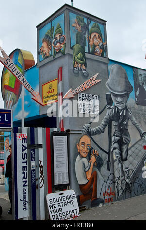 Die Berliner Mauer (Deutsch: Berliner Mauer) war eine Barriere, die Berlin von 1961, 1989.Constructed durch die deutschen demokrati geteilt Stockfoto