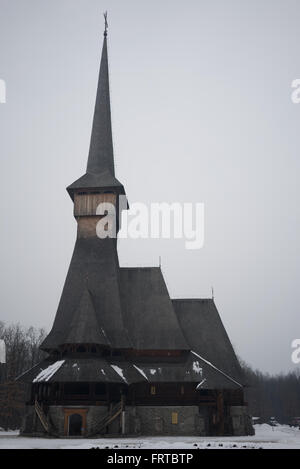 Peri-Kloster in Sapanta Dorf. Hier entstand die größte Holzkirche der Welt Stockfoto