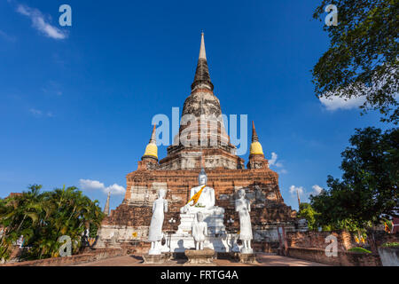 Alten Pagode in Wat Yai Chai Mongkol in Ayutthaya, Thailand, UNESCO-Welterbe Stockfoto