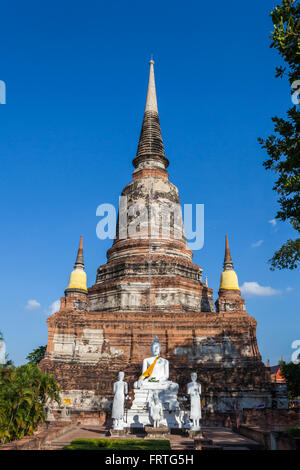 Alten Pagode in Wat Yai Chai Mongkol in Ayutthaya, Thailand, UNESCO-Welterbe Stockfoto