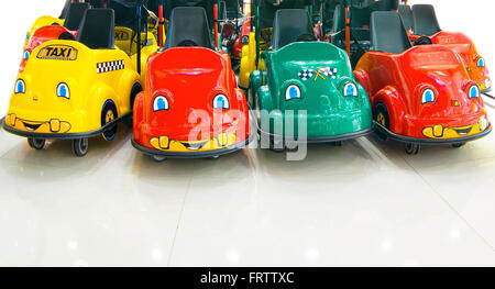 Kinder Unterhaltung Autos Stockfoto