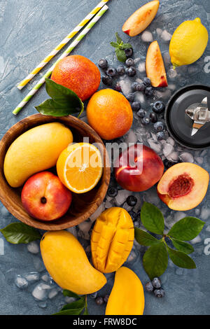 Zutaten für einen Frucht-smoothie Stockfoto