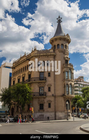 die Chamber Of Commerce, aufbauend auf Ramlba Nova in Tarragona, Katalonien, Spanien Stockfoto