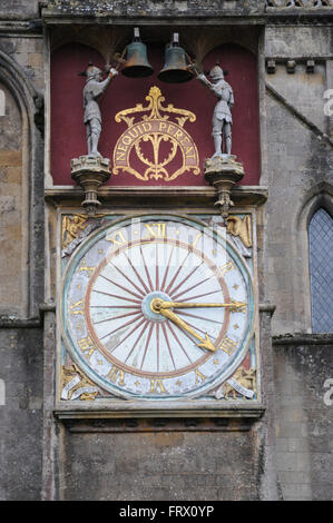 Die äußere Uhr Kathedrale von Wells, Somerset, England. Stockfoto