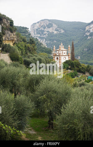 Chiesa dei Cinque Campanili, Finalborgo, Finale Ligure, Provinz von Savona, Ligurien, Italien Stockfoto