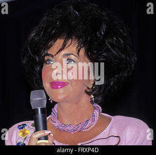 Pittsburgh, Pennsylvania, USA, 16. September 1992 Elizabeth Taylor und Larry Fortensky "Weißen Diamanten" Credit: Mark Reinstein Stockfoto