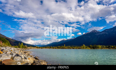 Moose Lake in Mount Robson Provincial Park in der weltberühmten kanadischen Rocky Mountains im Westen Kanada Stockfoto