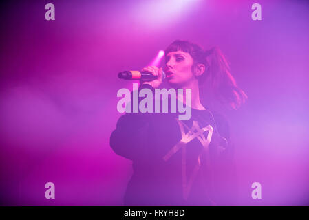 Chicago, IL, USA. 24. März 2016. Mala Rodriguez führt bei Doppeltür in Chicago, Illinois. Bildnachweis: Max Herman/Alamy Live-Nachrichten Stockfoto