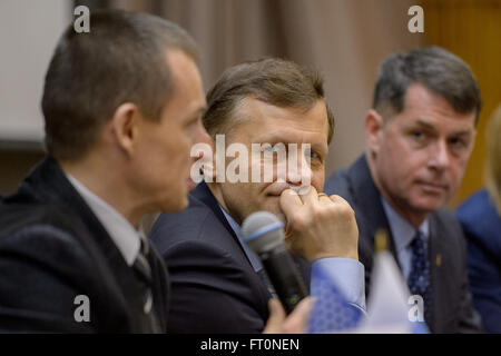 Expedition-47 backup Crew-Mitglied, russischer Kosmonaut, Andrey Borisenko von Roskosmos während einer Besatzung Pressekonferenz am Gagarin Kosmonauten Training Center (GCTC), Freitag, 26. Februar 2016, in Star City, Russland gesehen wird. Bildnachweis: (NASA/Bill Ingalls) Stockfoto