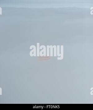 Die *Sojus TMA-18M* landete am 2. März 2016 erfolgreich in Kasachstan, nachdem sie eine einjährige Mission auf der Internationalen Raumstation absolviert hatte. Der Kommandeur der Expedition 46 Scott Kelly, der russische Kosmonaut Michail Kornienko und Sergej Wolkow kehrten nach wichtigen Forschungen über die Auswirkungen der Schwerelosigkeit auf den menschlichen Körper zurück und trugen zu zukünftigen Marsmissionen bei. Stockfoto