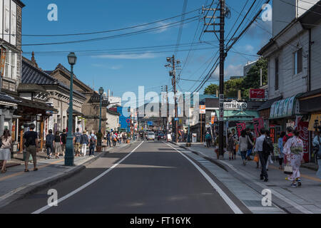 Sakaimachi Einkaufsstraße in Otaru, Hokkaido, Japan Stockfoto