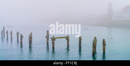 Nebligen Tag in Swanage Pier Stockfoto