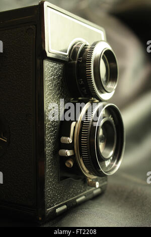 alten Spiegelreflex-Kamera 6 cm Film der 1950er Jahre Stockfoto
