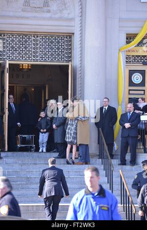 Die Beerdigung von großen Ang mit: Gast, Atmosphäre wo: Manhattan, New York, Vereinigte Staaten, wann: 22. Februar 2016 Stockfoto