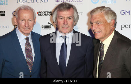 3. März 2016 - Bob Wilson, Pat Jennings und Sir Trevor Brooking besuchen London Football Awards 2016 bei Battersea Evolution in Stockfoto