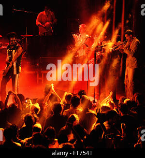 BARCELONA - 27 Mai: Antibalas (Afrobeat Band) Leistung bei Heineken Primavera Sound Festival 2014 (PS14). Stockfoto