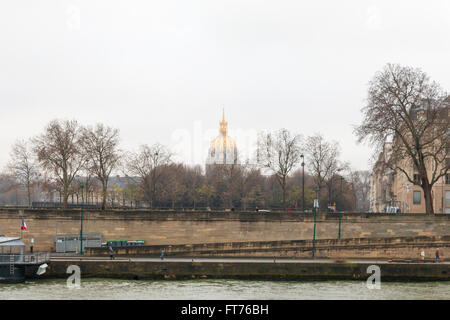 Kuppel des Hôtel des Invalides, ein Gebäudekomplex im 7. Arrondissement von Paris. Stockfoto