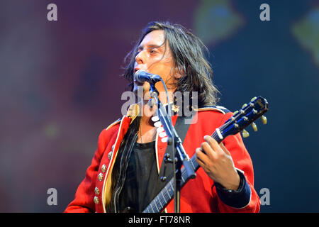 BENICASSIM, Spanien - 19 Juli: Carl Barat, Sänger und Gitarrist von The Libertines (Rockband) führt bei FIB Festival. Stockfoto