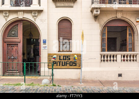 KINDERTAGESSTÄTTE, MONTIVIDEO, URUGUAY - CA. DEZEMBER 2015.  Der Kita Los Pitufos (die Schlümpfe). Stockfoto