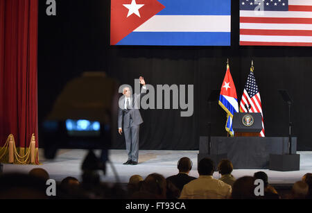 22. März 2016 Wellen - Havanna, Kuba - US-Präsident Barack Obama, als er die Bühne verlässt, nach Bewältigung der kubanischen Bevölkerung an der th Stockfoto