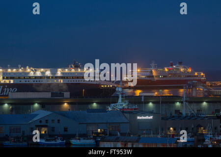 Bewegungen bei Hirtshals Fähre. Stockfoto