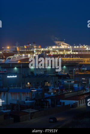 Bewegungen bei Hirtshals Fähre. Stockfoto