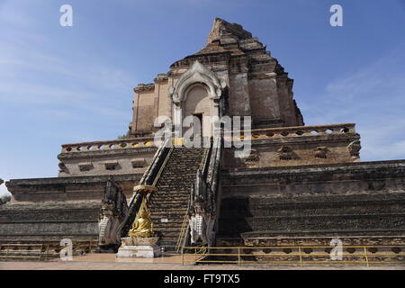 Pagode am Wat Chedi Luang in Chiang Mai, Thailand. Tempel des großen Stupa. Stockfoto