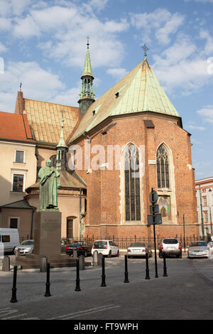 Polen, Krakau, Kirche des Hl. Franziskus von Assisi mit Kloster des Franziskanerordens Stockfoto