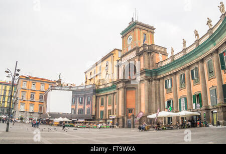 Piazza Dante Alighieri, historischen Zentrum von Neapel - National Internat Convitto Nazionale Vittorio Emanuele II Stockfoto