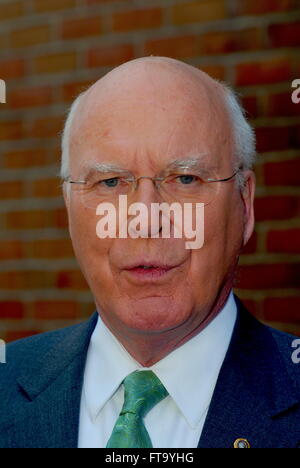 Washington, DC, USA, 22. April 2007 Senator Patrick Leahy spricht mit Reportern bei "Face The Nation" Credit: Mark Reinstein Stockfoto