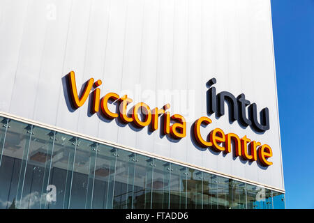 Intu Victoria Centre shopping Komplex Nottingham City Geschäfte laden Blende Außenfassade Eingang UK England Nottinghamshire Stockfoto