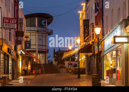 Abend im Stadtzentrum von Brighton, UK. Stockfoto