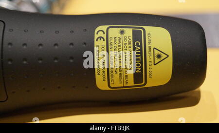 Vorsicht-Warnungen der Laser auf der Rückseite eine leichte Laser-Feder Stockfoto