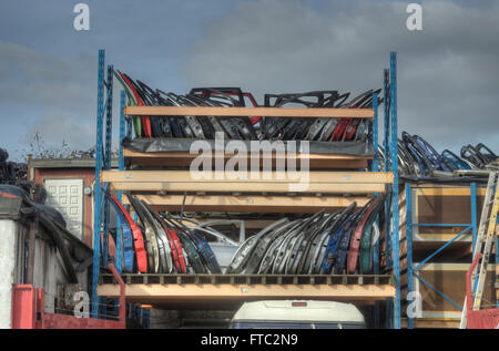 Auto Breakers Yard, Hackney Wick-Autoteile Stockfoto