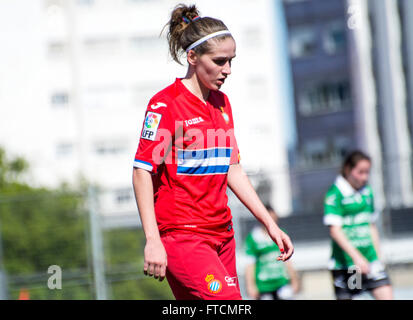 Oviedo, Spanien. 27. März 2016. Julia Rebollo (RCD Espanyol) während des Fußballspiels der spanischen Frauen-Fußball-Liga zwischen Oviedo Moderno CF und RCD Espanyol im Diaz Vega-Stadion am 27. März 2016 in Oviedo, Spanien. Bildnachweis: David Gato/Alamy Live-Nachrichten Stockfoto