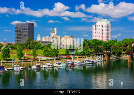 Augusta, Georgia, USA Skyline Innenstadt am Savannah River. Stockfoto