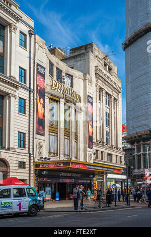 Das Dominion Theatre, Tottenham Court Road, London Stockfoto