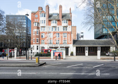 LCC Feuerwehr Station Euston Road London UK Stockfoto