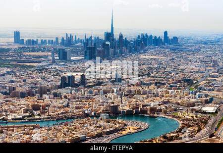 Luftaufnahme von Dubai, einschließlich Dubai Creek. Stockfoto