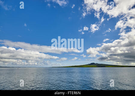 Rangitoto Island - ein erloschener Vulkan vor der Küste in Auckland Neuseeland Stockfoto